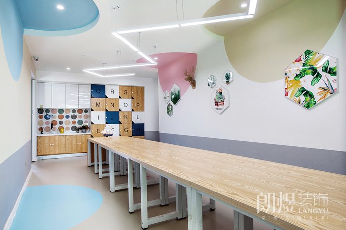 怎样的培训学校装修设计才能吸引学生？